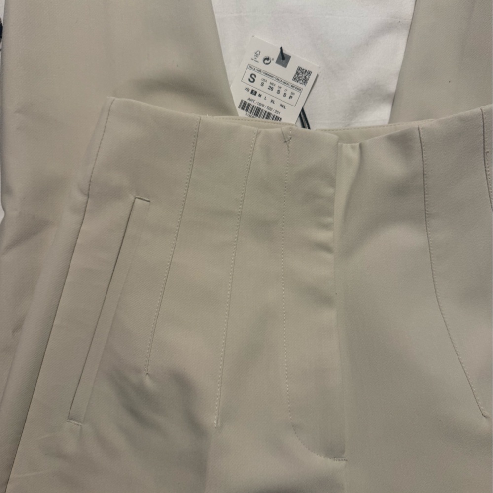 NWT Zara Cream Trousers